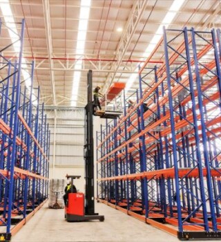 Heavy-Duty-Motorized-Automatic-Warehouse-Mobile-Pallet-Rack-Storage-System